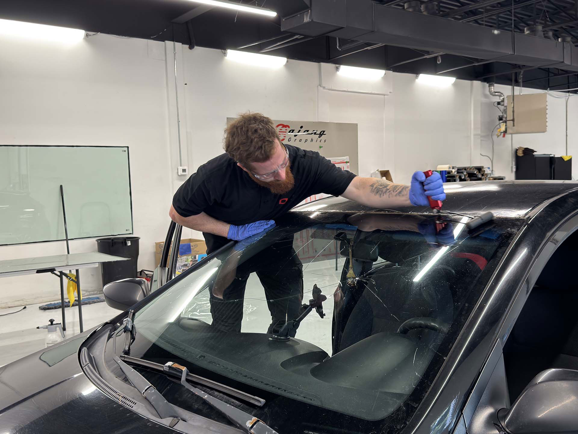 Gasket-set windshield on a classic car